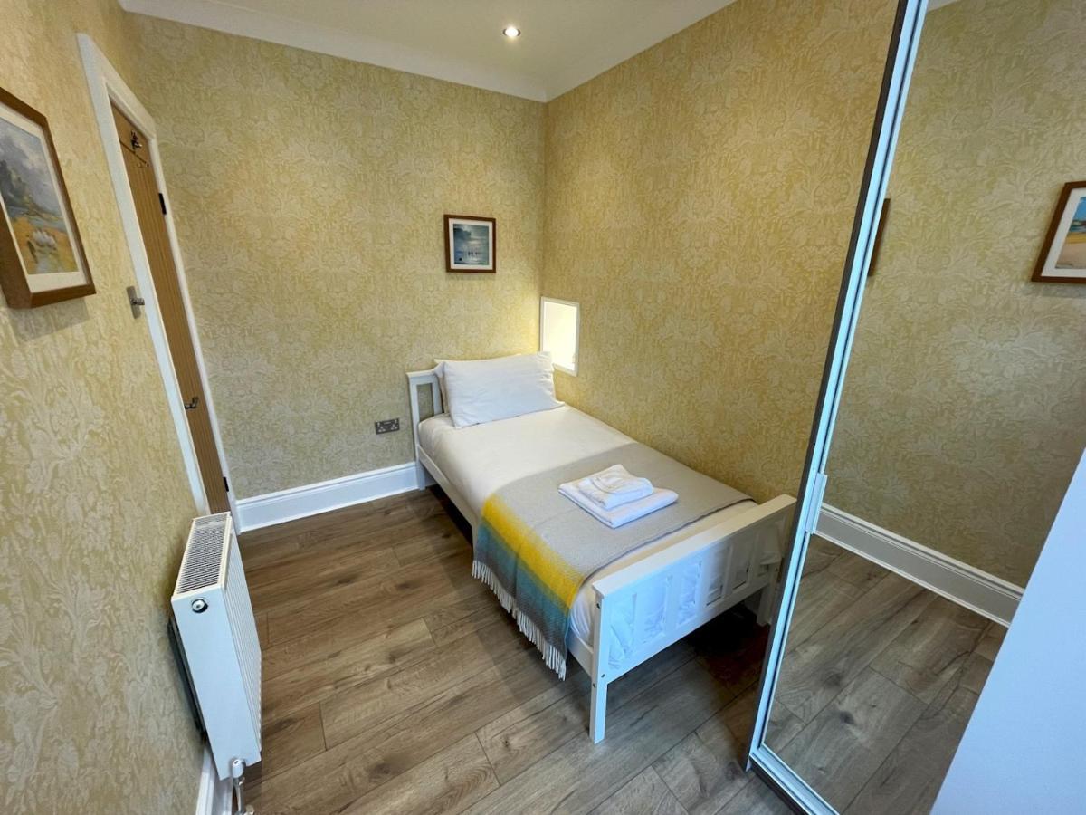 Pass The Keys Beautifully Presented 3Br Luxury Apartment カークーブリー エクステリア 写真