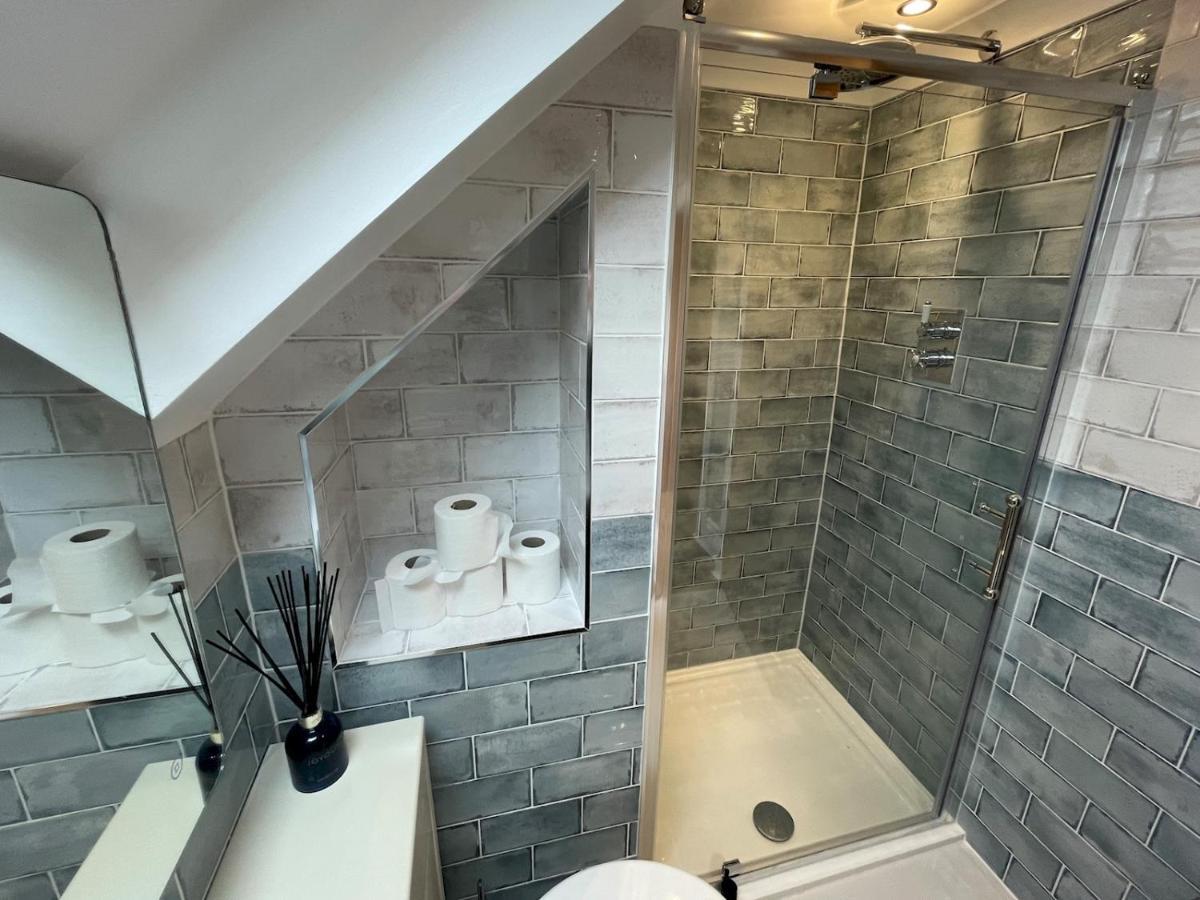 Pass The Keys Beautifully Presented 3Br Luxury Apartment カークーブリー エクステリア 写真
