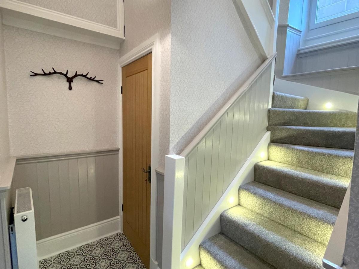 Pass The Keys Beautifully Presented 3Br Luxury Apartment カークーブリー エクステリア 写真